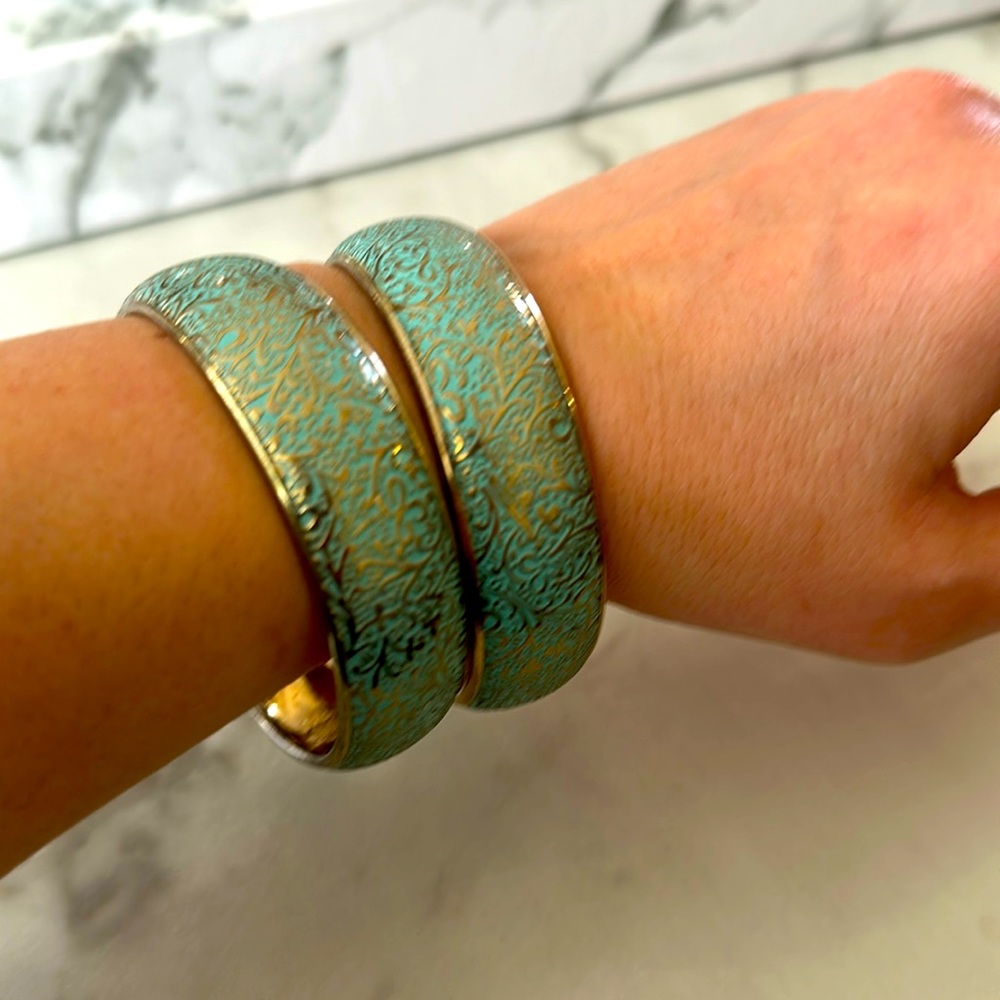 Bundle 2 teal and gold bracelets
